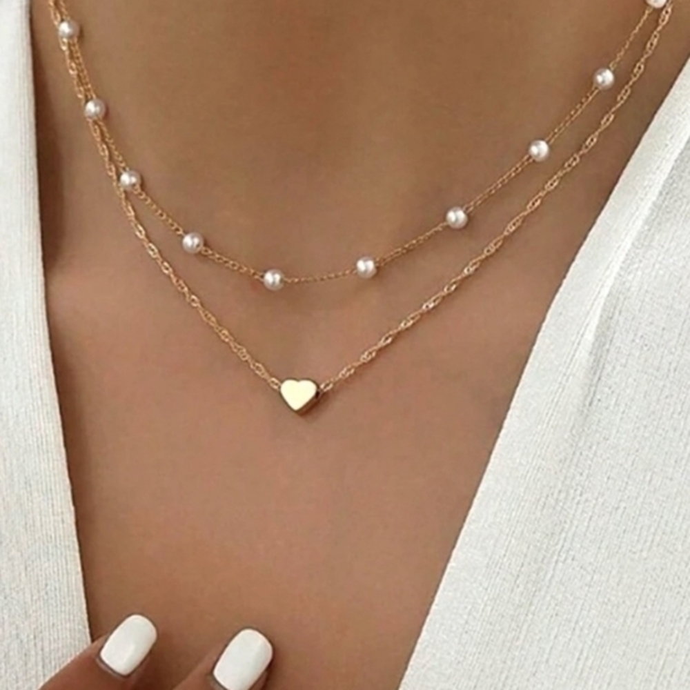 14K Gold Plated Layered Heart Charm and Pearl‎ Necklace - Picture 2 of 7